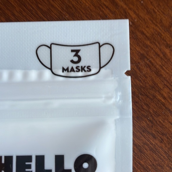 NWT The Crème Shop x hello kitty 3 ply disposable adult masks - Picture 7 of 9